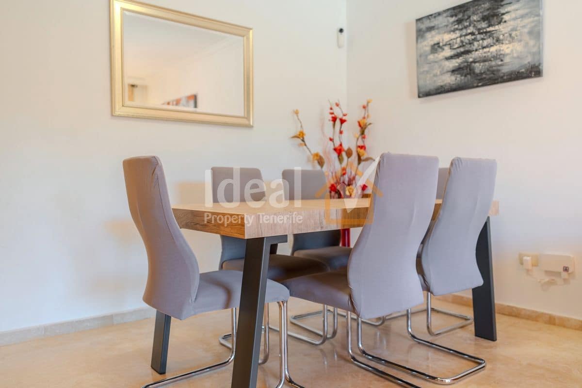 3 soveværelse Byhus til salg i Costa Adeje med swimmingpool garage - € 1.280.000 (Ref: 9451604)