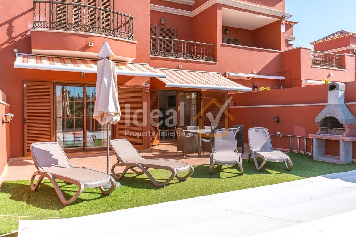 3 soveværelse Byhus til salg i Costa Adeje med swimmingpool garage - € 1.280.000 (Ref: 9451604)