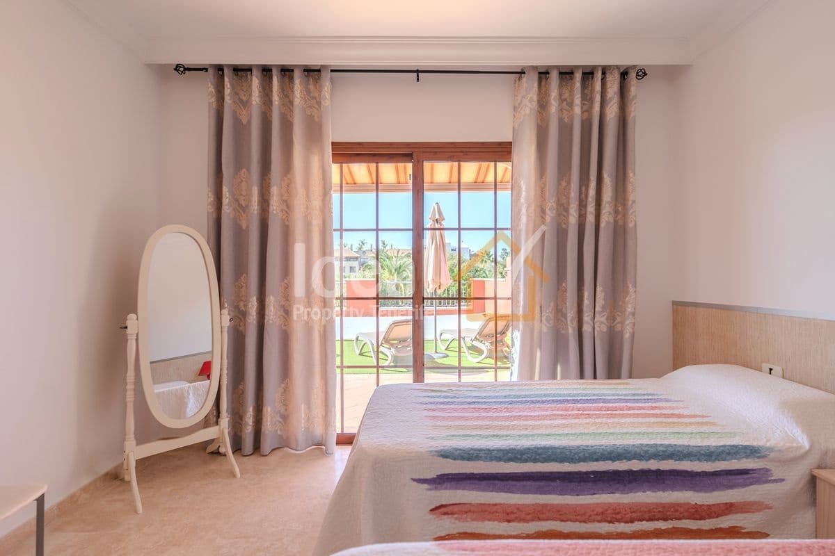 3 soveværelse Byhus til salg i Costa Adeje med swimmingpool garage - € 1.280.000 (Ref: 9451604)