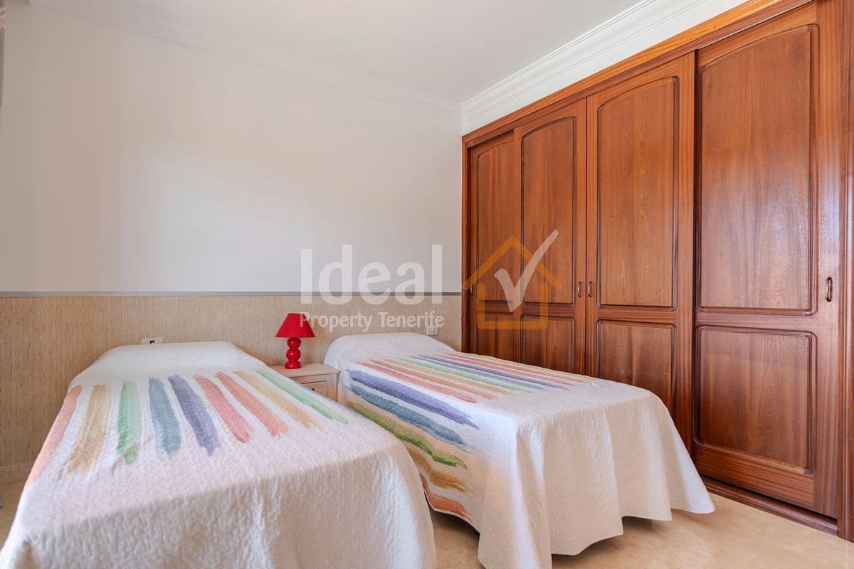 3 soveværelse Byhus til salg i Costa Adeje med swimmingpool garage - € 1.280.000 (Ref: 9451604)