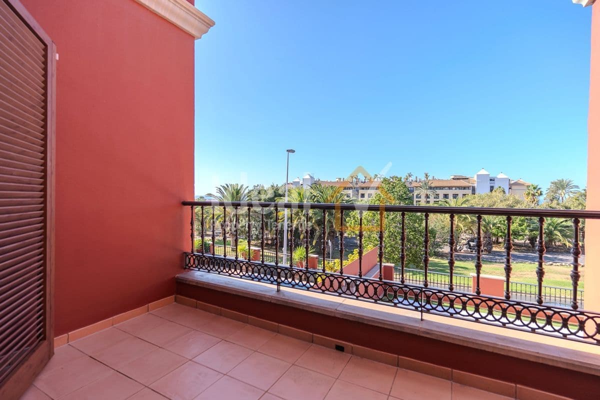 3 soveværelse Byhus til salg i Costa Adeje med swimmingpool garage - € 1.280.000 (Ref: 9451604)