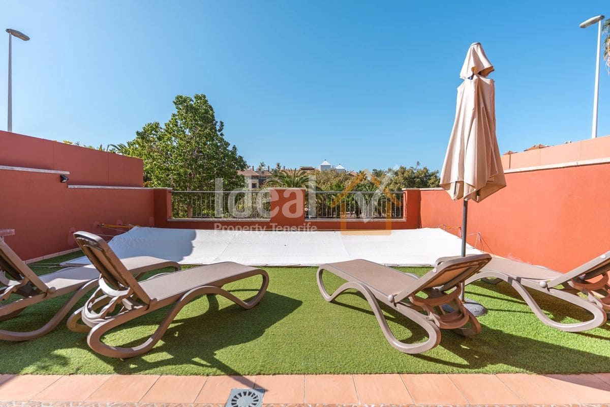 3 soveværelse Byhus til salg i Costa Adeje med swimmingpool garage - € 1.280.000 (Ref: 9451604)