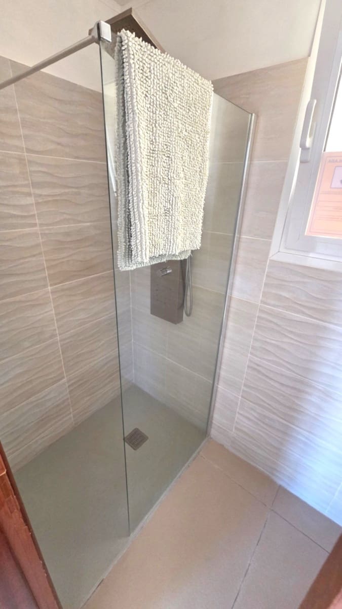 2 bedroom Townhouse for sale in Los Cristianos with pool - € 415,000 (Ref: 9475909)