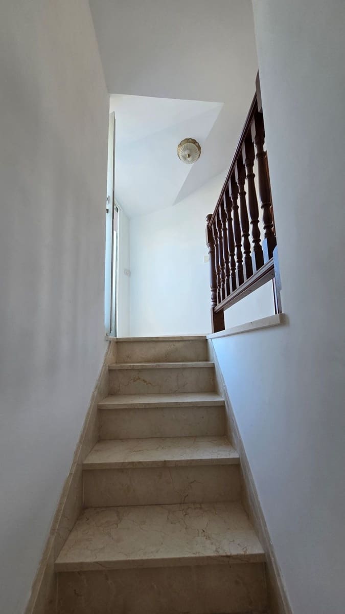 2 bedroom Townhouse for sale in Los Cristianos with pool - € 415,000 (Ref: 9475909)