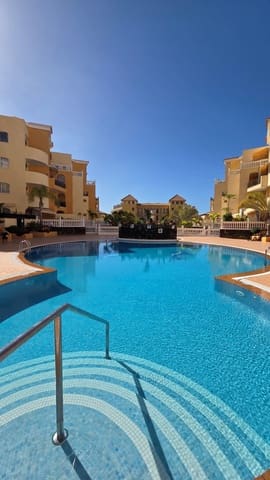 2 bedroom Townhouse for sale in Los Cristianos, Arona with pool - € 415,000 (Ref: 9475909)