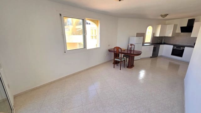 2 bedroom Townhouse for sale in Los Cristianos, Arona with pool - € 415,000 (Ref: 9475909)