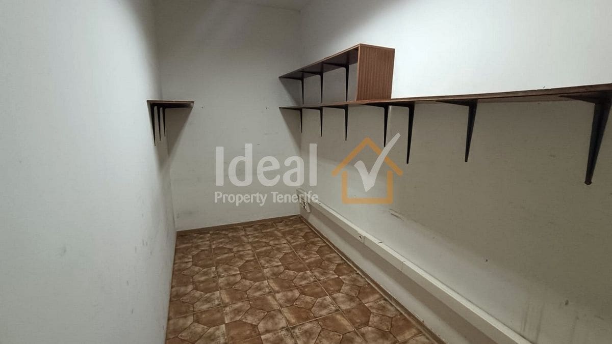 Commercial for sale in Costa Adeje - € 110,000 (Ref: 9480929)