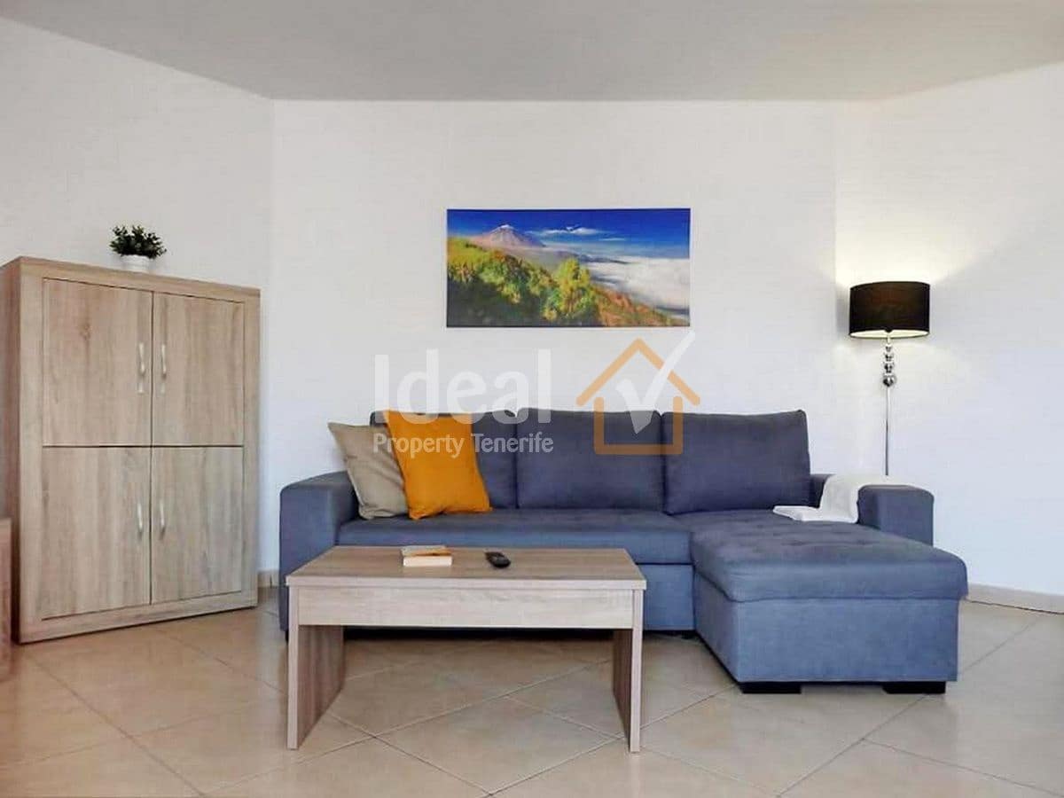 Apartamento de 2 habitaciones en Los Cristianos en venta con piscina - 398.000 € (Ref: 9480930)