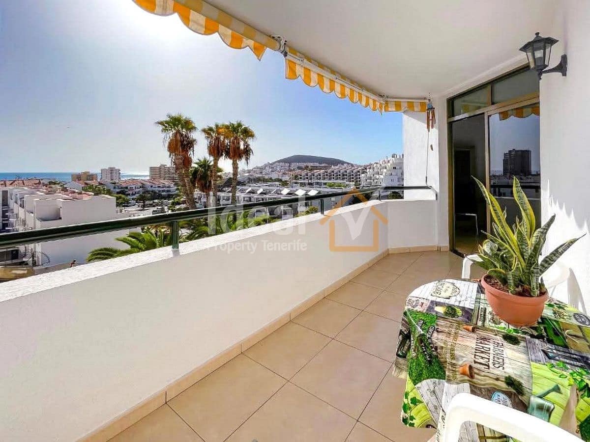 Apartamento de 2 habitaciones en Los Cristianos en venta con piscina - 398.000 € (Ref: 9480930)
