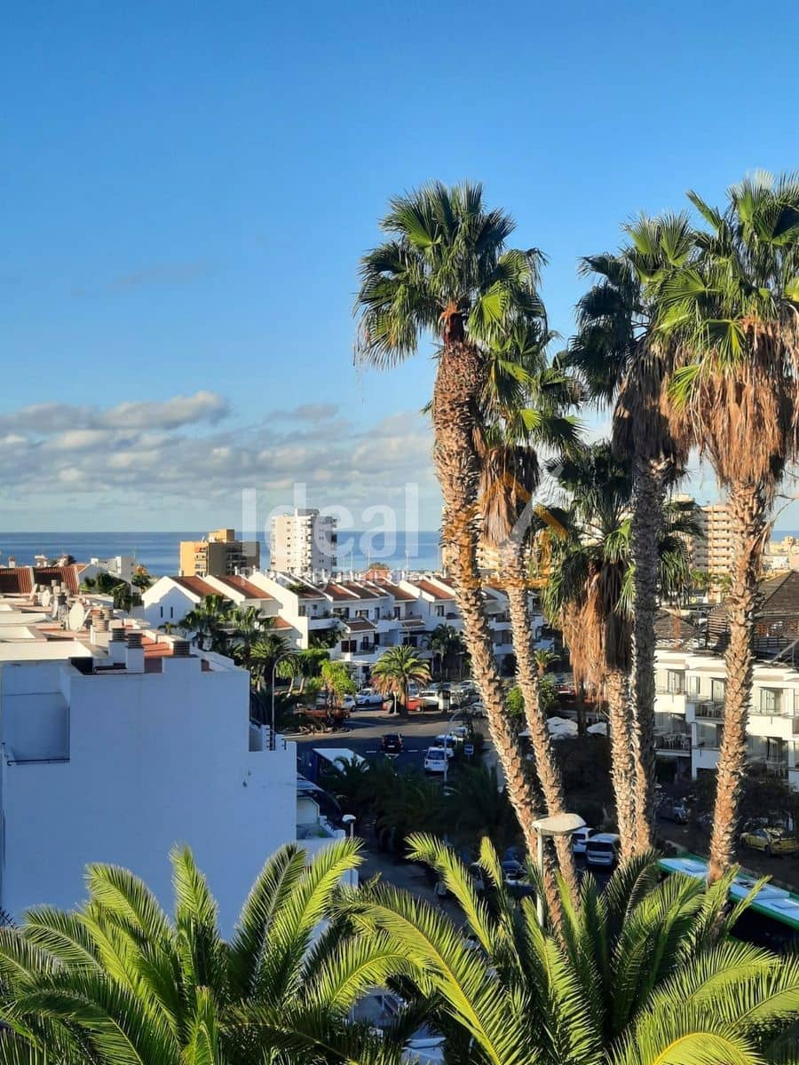 Apartamento de 2 habitaciones en Los Cristianos en venta con piscina - 398.000 € (Ref: 9480930)