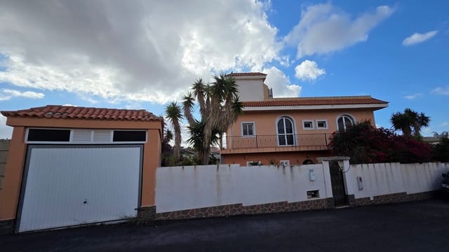 5 sovrum Villa till salu i Buzanada, Arona med garage - 499 000 € (Ref: 9485511)