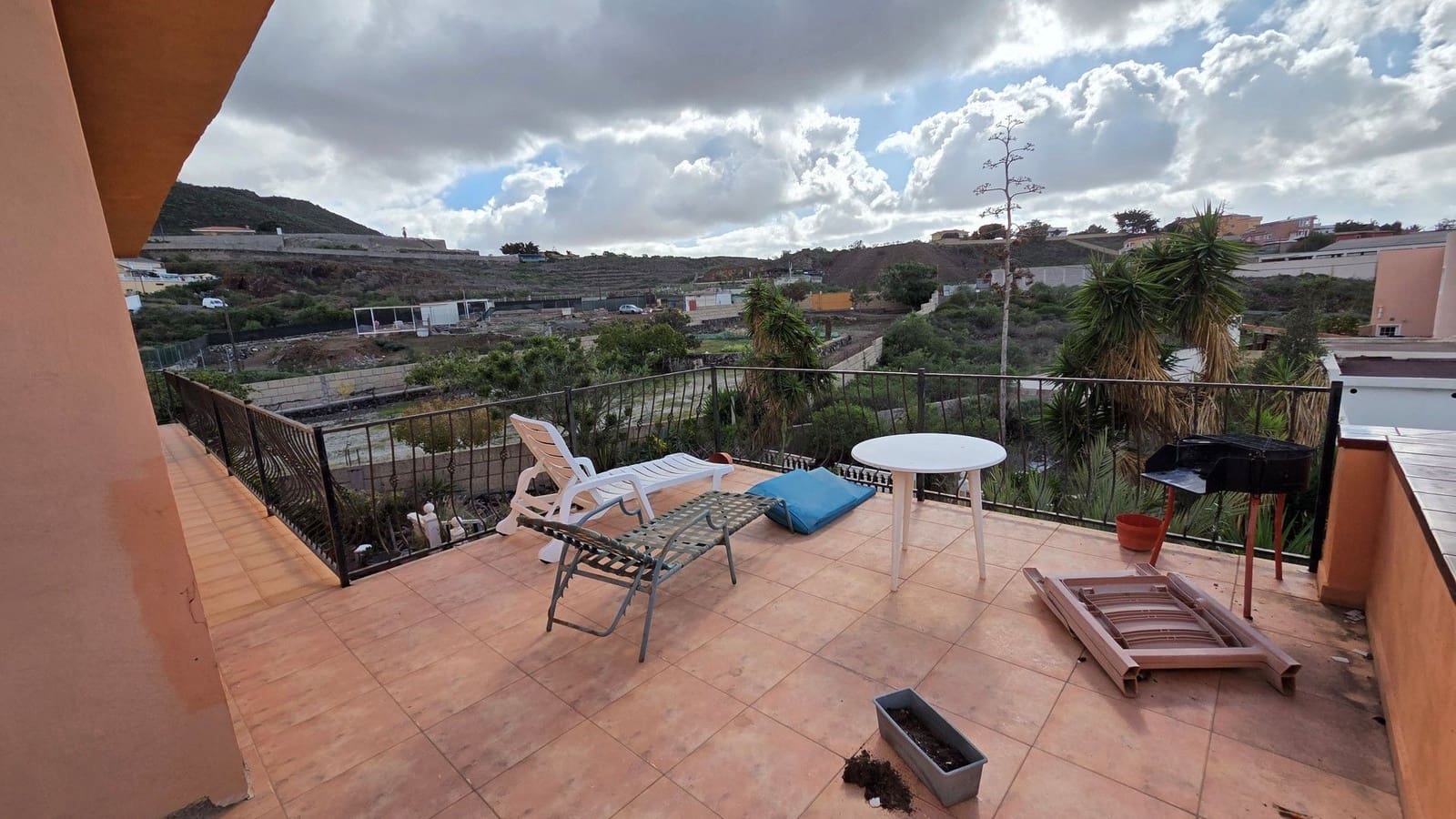 5 sovrum Villa till salu i Buzanada med garage - 499 000 € (Ref: 9485511)