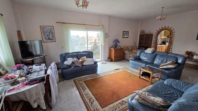 5 sovrum Villa till salu i Buzanada, Arona med garage - 499 000 € (Ref: 9485511)