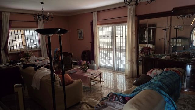 5 sovrum Villa till salu i Buzanada, Arona med garage - 499 000 € (Ref: 9485511)