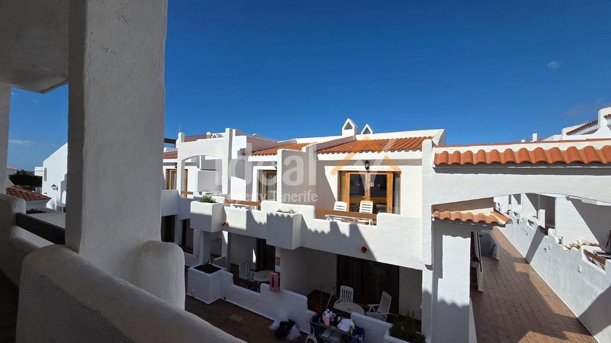 1 bedroom Apartment for sale in Los Cristianos with pool - € 189,000 (Ref: 9494275)