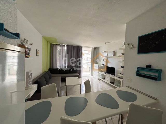 Apartamento de 2 habitaciones en Playa de las Américas, Adeje en venta con piscina - 395.000 € (Ref: 9554554)