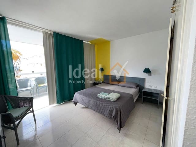 Apartamento de 2 habitaciones en Playa de las Américas, Adeje en venta con piscina - 395.000 € (Ref: 9554554)