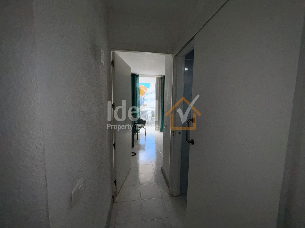 Apartamento de 2 habitaciones en Costa Adeje en venta con piscina - 395.000 € (Ref: 9554554)