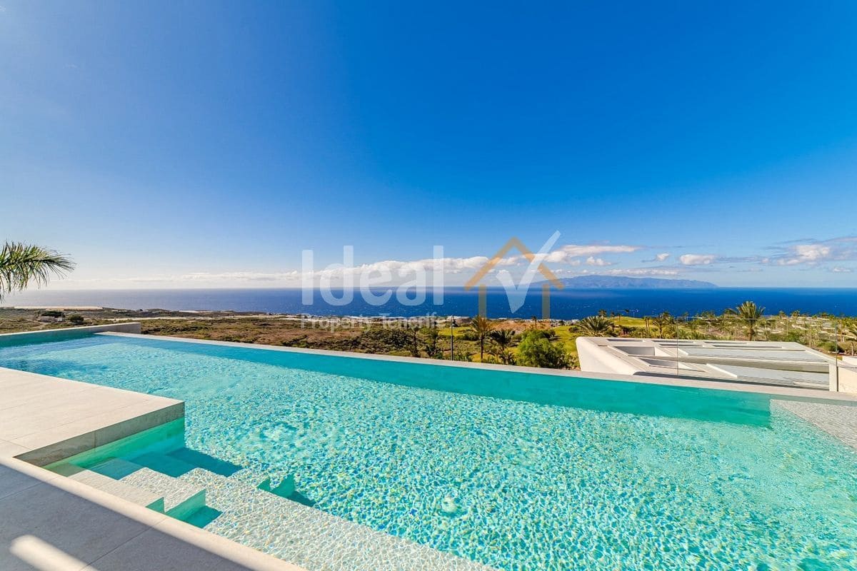 6 sypialnia Willa na sprzedaż w Guia de Isora z basenem garażem - 8 500 000 € (Ref: 9570615)