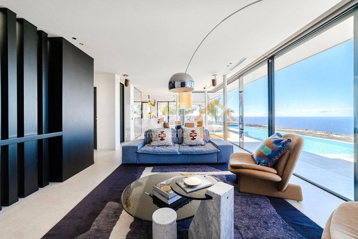 6 sypialnia Willa na sprzedaż w Guia de Isora z basenem garażem - 8 500 000 € (Ref: 9570615)