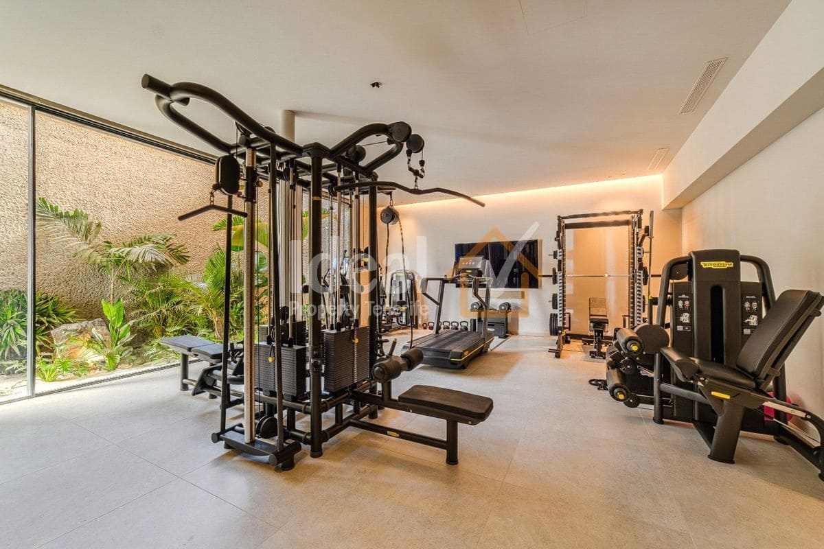 6 sypialnia Willa na sprzedaż w Guia de Isora z basenem garażem - 8 500 000 € (Ref: 9570615)