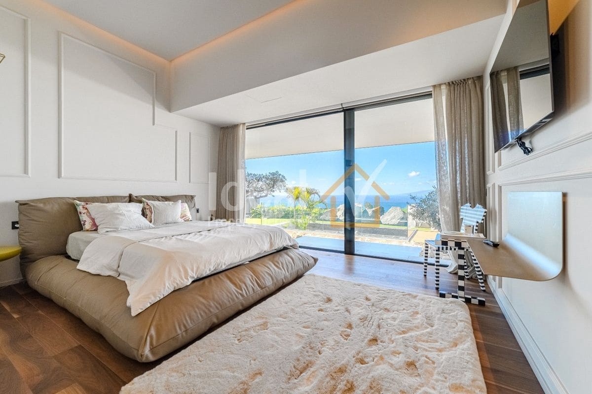 6 sypialnia Willa na sprzedaż w Guia de Isora z basenem garażem - 8 500 000 € (Ref: 9570615)