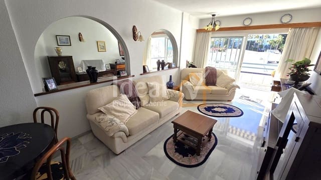 1 makuuhuone Huoneisto myytävänä paikassa San Eugenio Bajo, Adeje mukana uima-altaan - 421 500 € (Ref: 9585376)