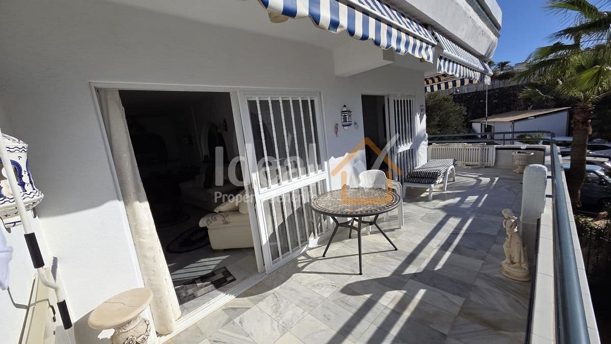 1 makuuhuone Huoneisto myytävänä paikassa Costa Adeje mukana uima-altaan - 421 500 € (Ref: 9585376)