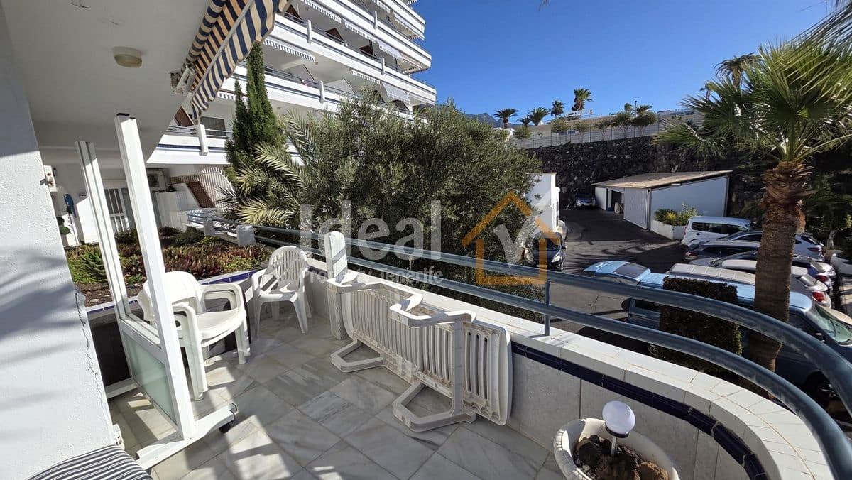 1 makuuhuone Huoneisto myytävänä paikassa Costa Adeje mukana uima-altaan - 421 500 € (Ref: 9585376)