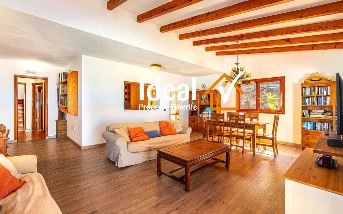 4 quarto Moradia para venda em Costa Adeje com piscina garagem - 1 150 000 € (Ref: 9633831)