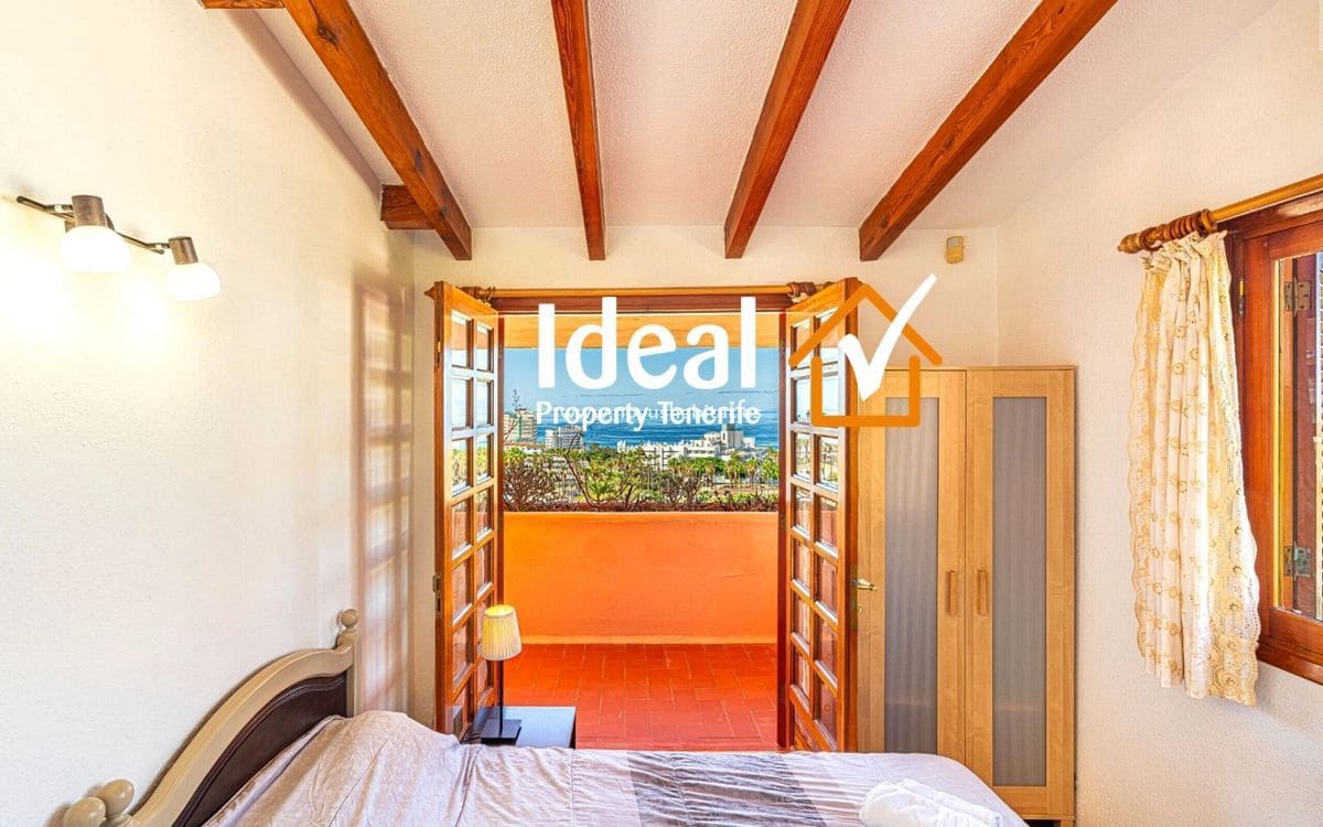 4 quarto Moradia para venda em Costa Adeje com piscina garagem - 1 150 000 € (Ref: 9633831)