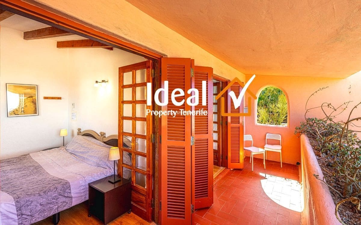 4 quarto Moradia para venda em Costa Adeje com piscina garagem - 1 150 000 € (Ref: 9633831)