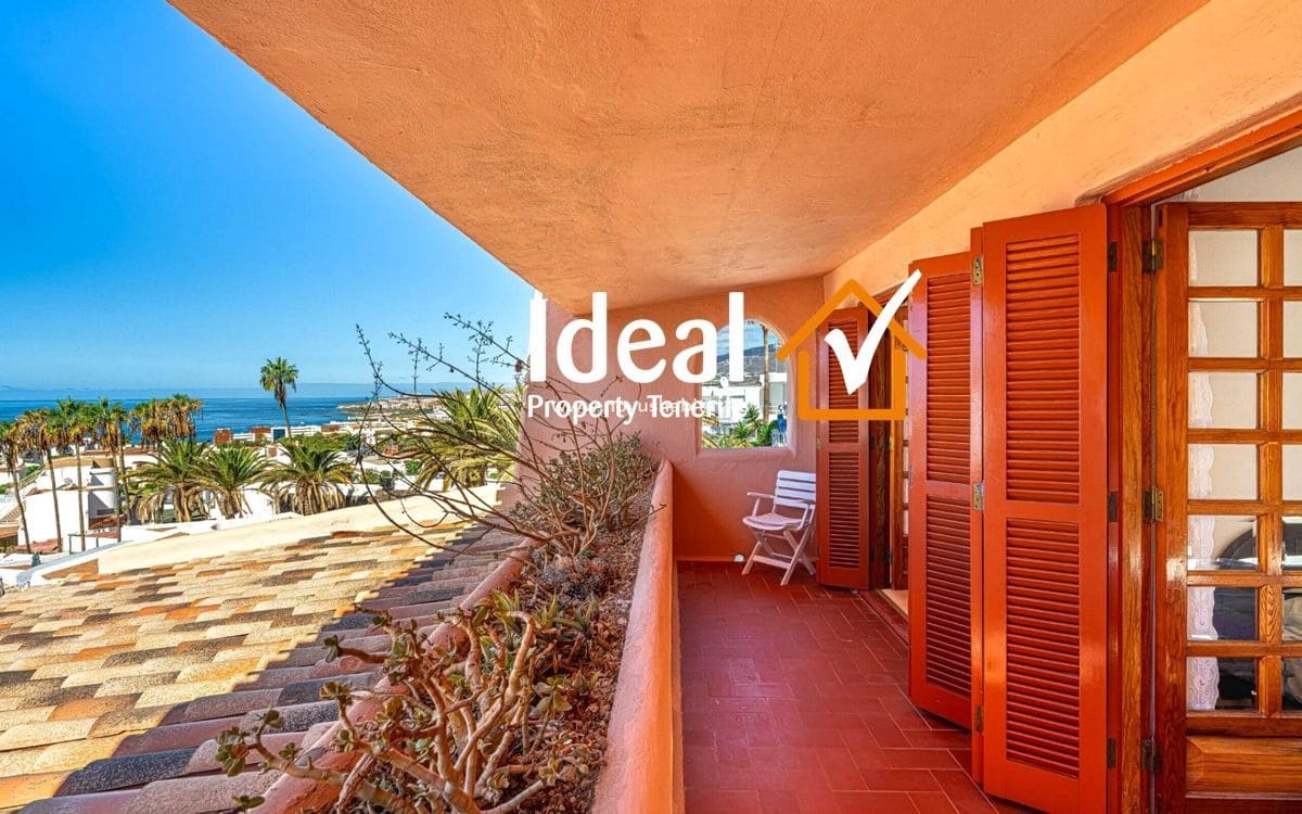 4 quarto Moradia para venda em Costa Adeje com piscina garagem - 1 150 000 € (Ref: 9633831)