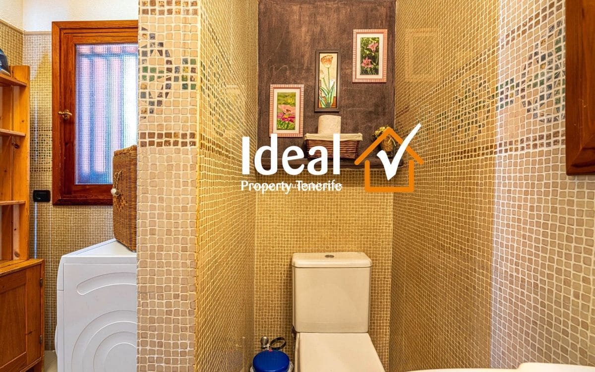 4 quarto Moradia para venda em Costa Adeje com piscina garagem - 1 150 000 € (Ref: 9633831)