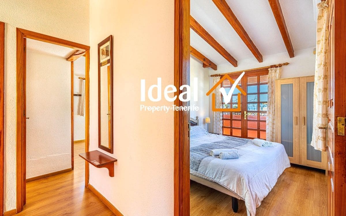 4 quarto Moradia para venda em Costa Adeje com piscina garagem - 1 150 000 € (Ref: 9633831)