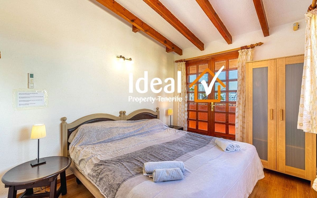 4 quarto Moradia para venda em Costa Adeje com piscina garagem - 1 150 000 € (Ref: 9633831)