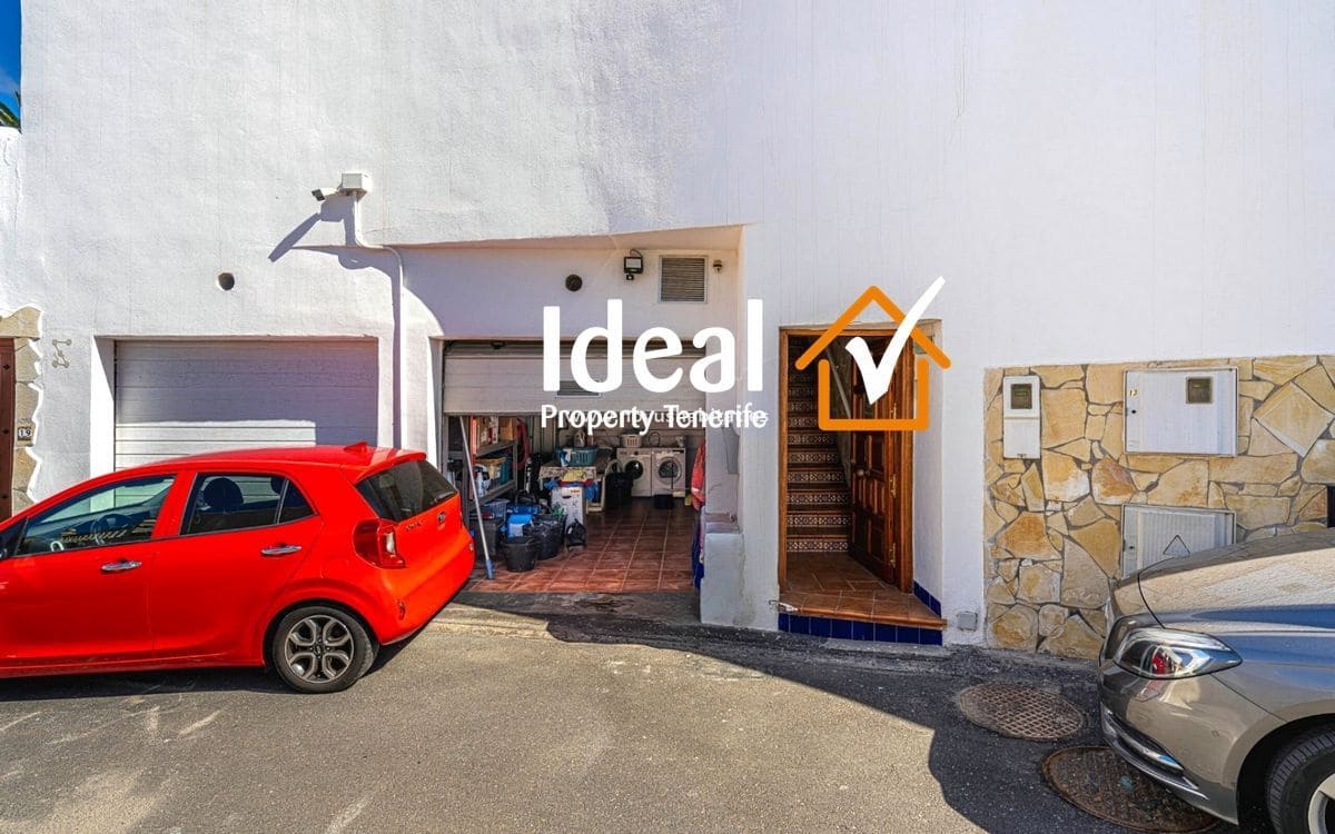 4 quarto Moradia para venda em Costa Adeje com piscina garagem - 1 150 000 € (Ref: 9633831)