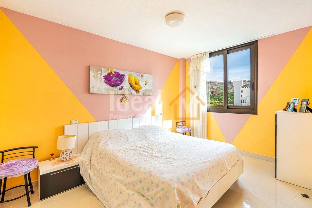 1 quarto Apartamento para venda em Playa de las Americas com piscina - 330 000 € (Ref: 9643733)