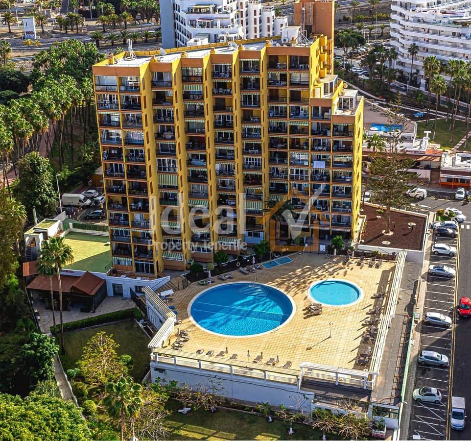 1 quarto Apartamento para venda em Playa de las Americas com piscina - 330 000 € (Ref: 9643733)