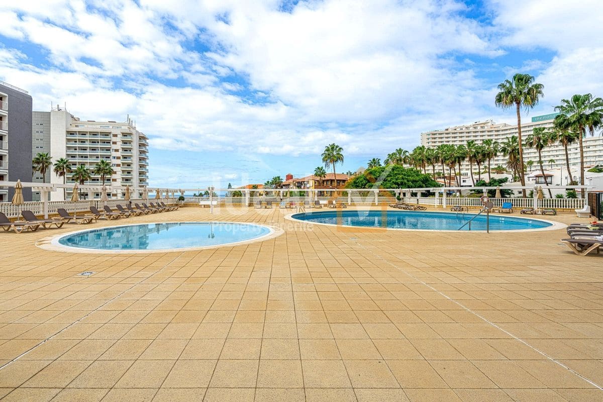 1 quarto Apartamento para venda em Playa de las Americas com piscina - 330 000 € (Ref: 9643733)