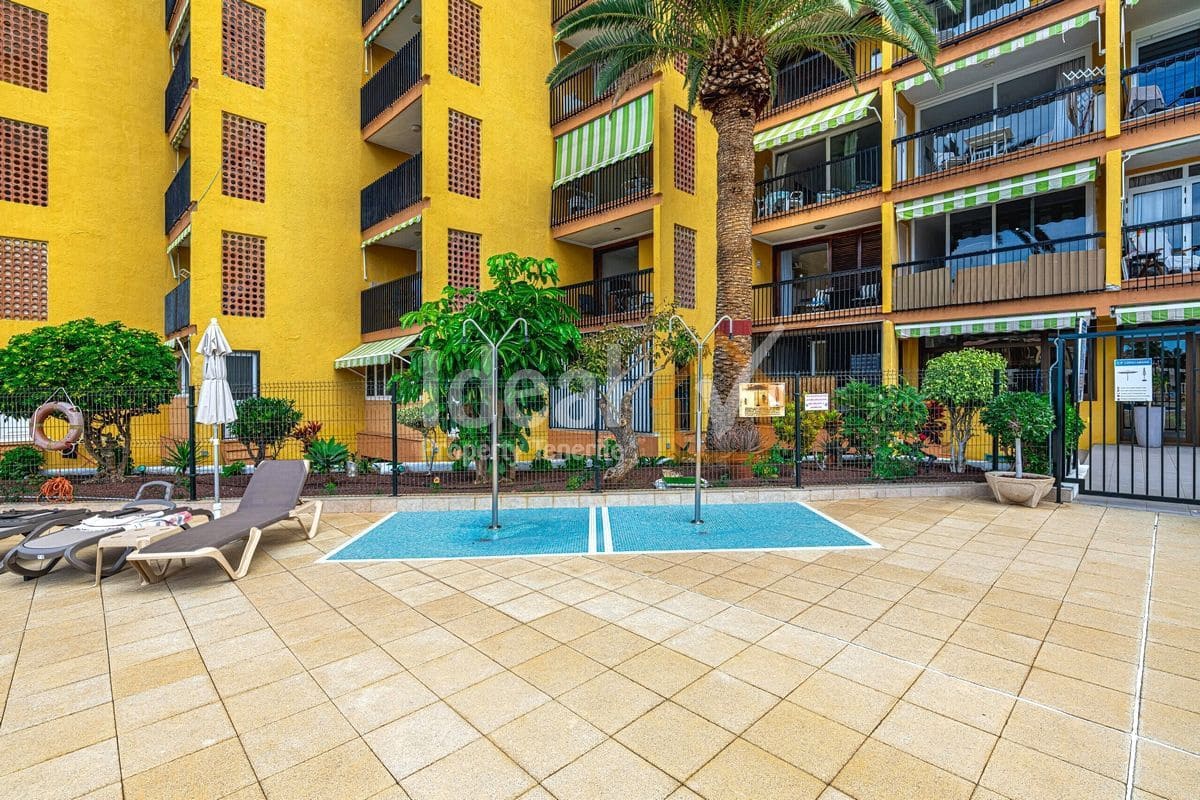 1 quarto Apartamento para venda em Playa de las Americas com piscina - 330 000 € (Ref: 9643733)