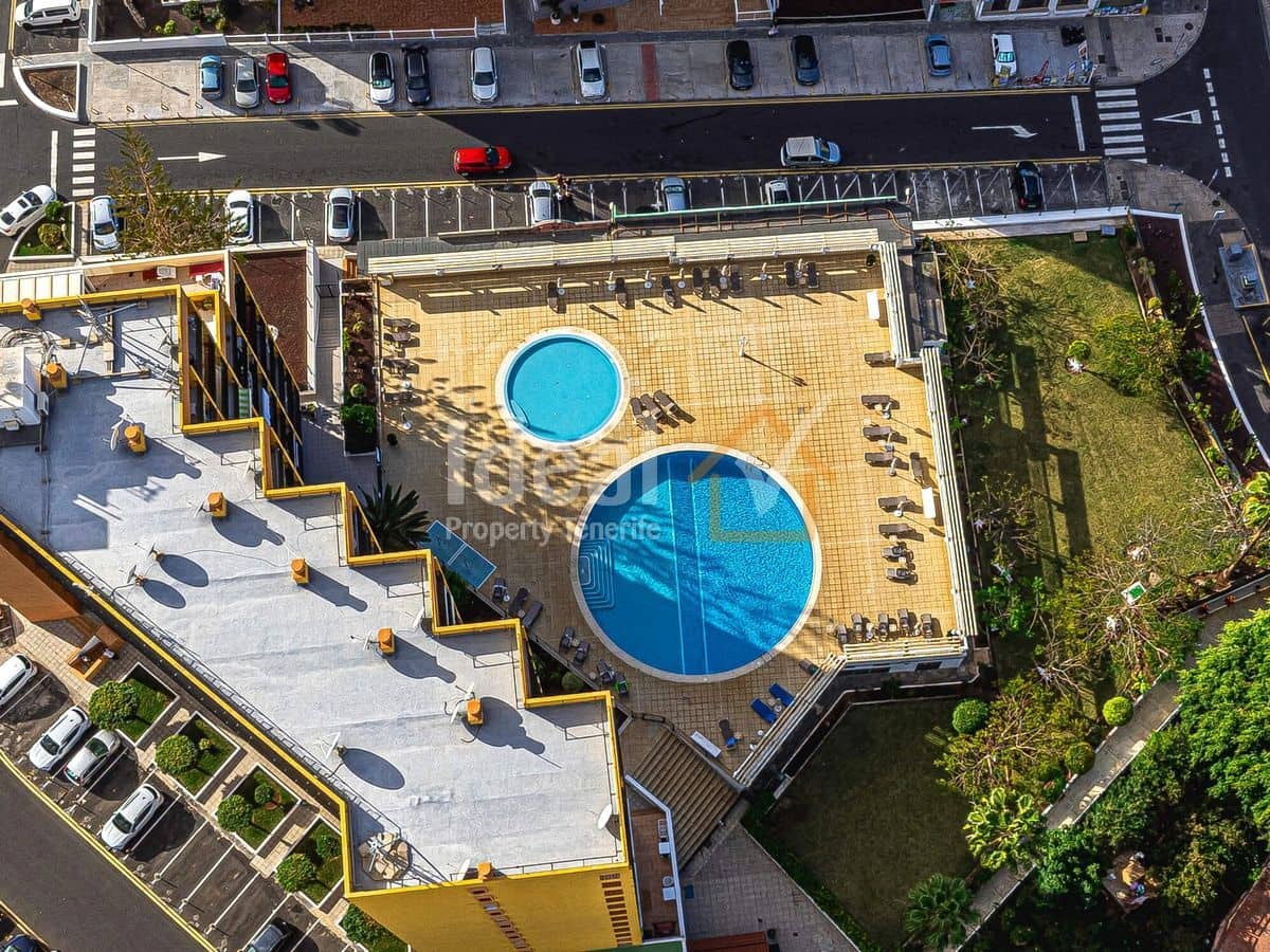 1 quarto Apartamento para venda em Playa de las Americas com piscina - 330 000 € (Ref: 9643733)