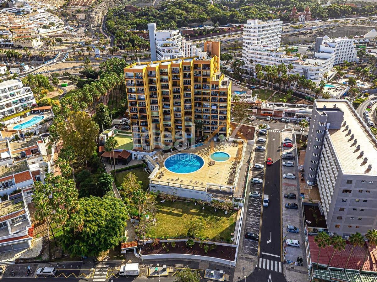 1 quarto Apartamento para venda em Playa de las Americas com piscina - 330 000 € (Ref: 9643733)