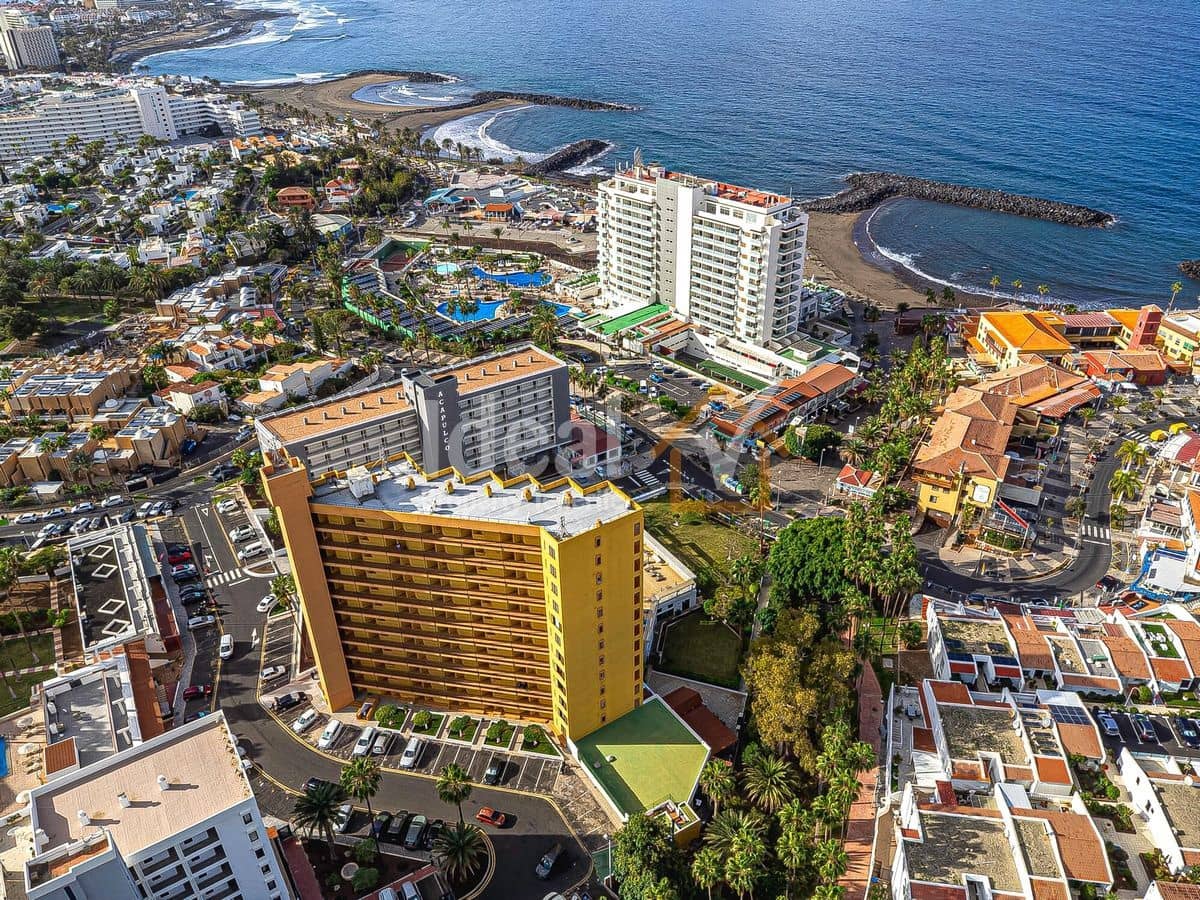 1 quarto Apartamento para venda em Playa de las Americas com piscina - 330 000 € (Ref: 9643733)