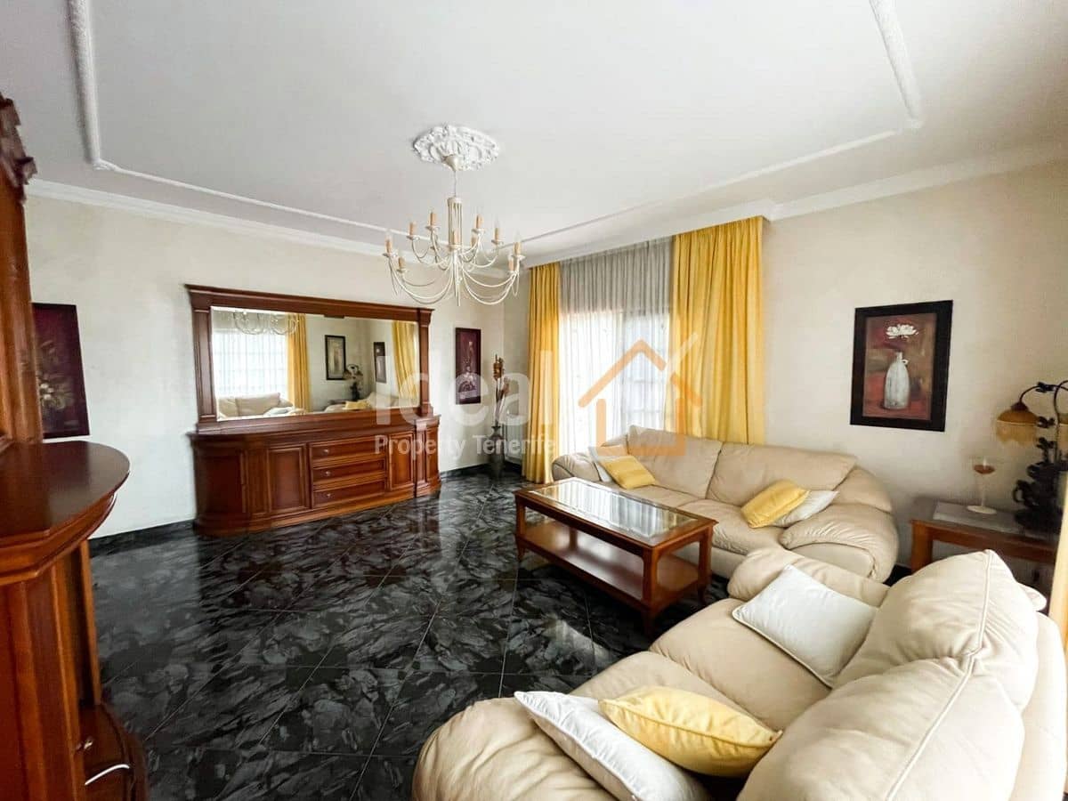 7 camera da letto Villa in vendita in Los Silos con garage - 650.000 € (Rif: 9643734)