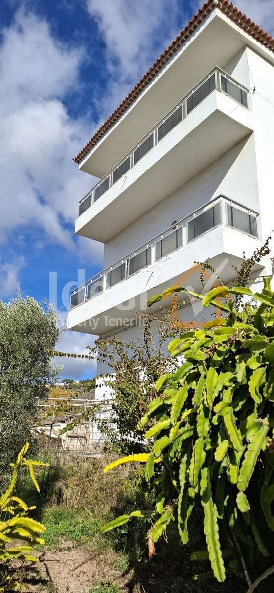 Chalet de 7 habitaciones en Arona en venta con garaje - 699.000 € (Ref: 9655658)