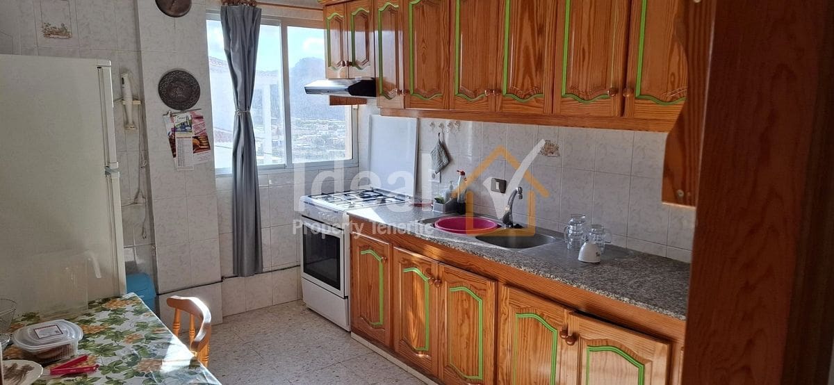 Chalet de 7 habitaciones en Arona en venta con garaje - 699.000 € (Ref: 9655658)