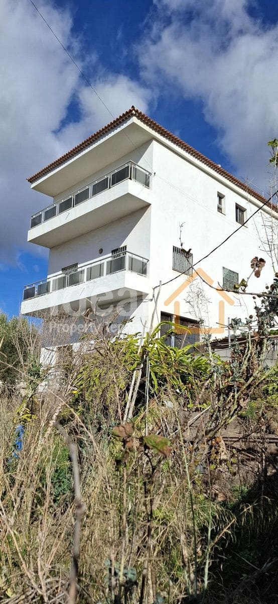 Chalet de 7 habitaciones en Arona en venta con garaje - 699.000 € (Ref: 9655658)