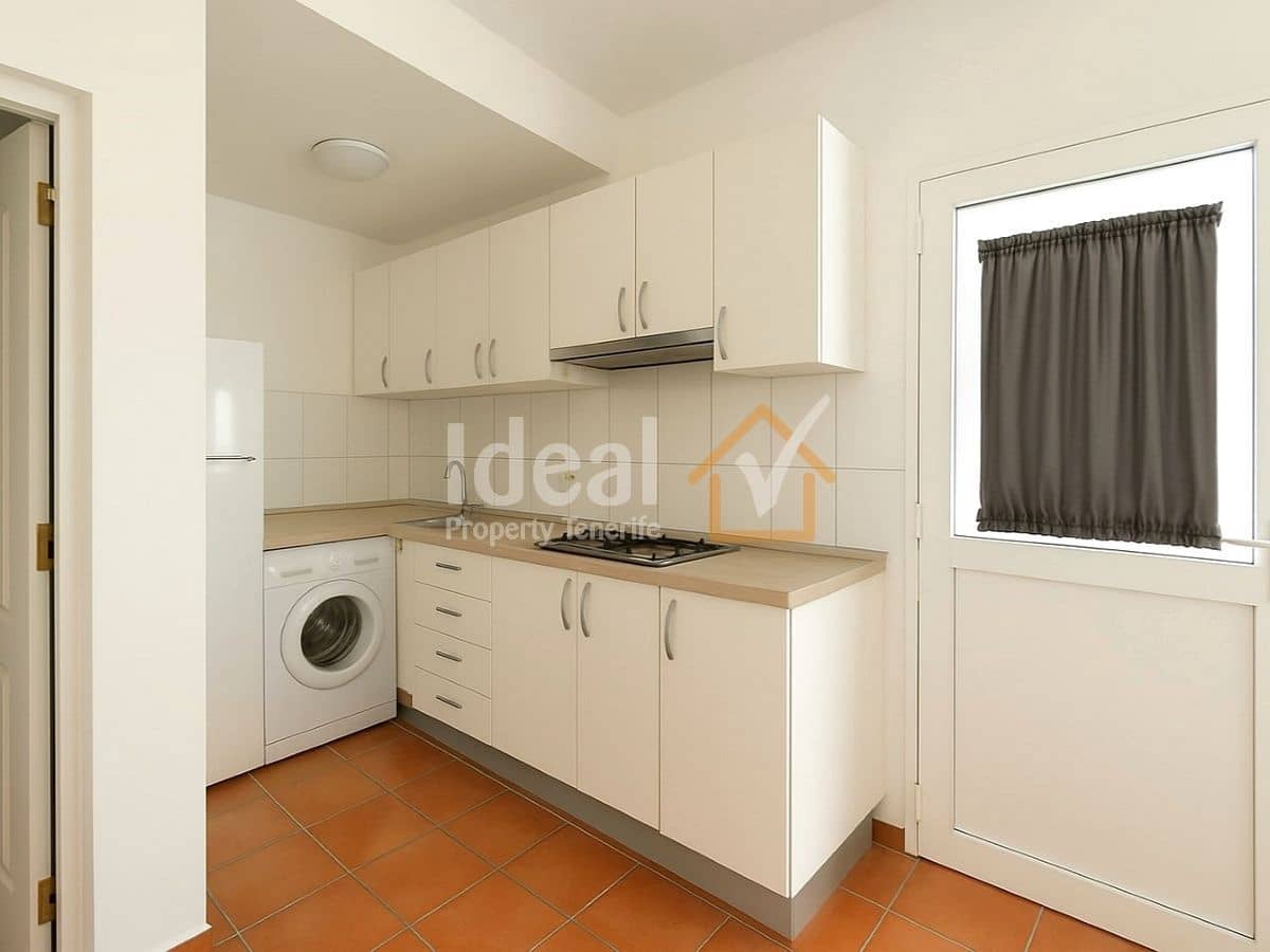 8 makuuhuone Huvila myytävänä paikassa La Esperanza mukana uima-altaan - 649 000 € (Ref: 9658315)