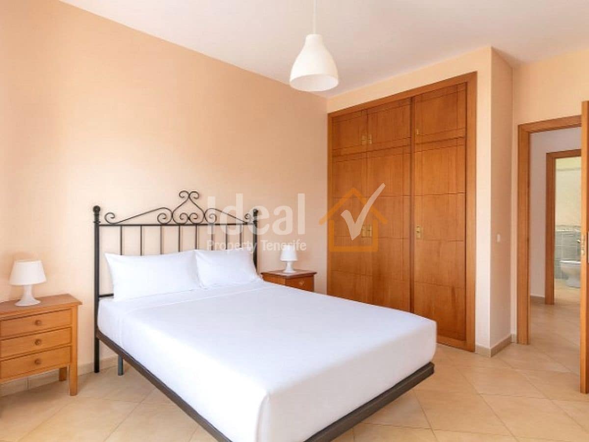 8 soverom Villa til salgs i La Esperanza med svømmebasseng - € 649 000 (Ref: 9658315)